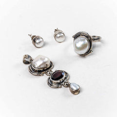 Set Bijuterii STILL Argint 925 - Pandantiv, Inel, Cercei, Perla Baroc si Rubin, Inel Reglabil, Alb Sidefat