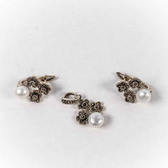 Set Bijuterii STILL Argint 925 - Pandantiv, Inel, Cercei, Perle de Cultura si Marcasite, Marime Inel 7, Alb Sidefat