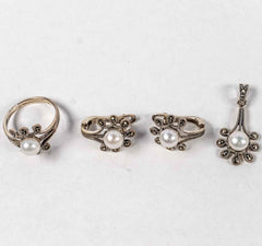 Set Bijuterii STILL Argint 925 - Pandantiv, Inel, Cercei, Perle de Cultura si Marcasite, Marime Inel 7, Alb Sidefat