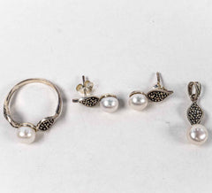 Set Bijuterii STILL Argint 925 - Pandantiv, Inel, Cercei, Perle de Cultura si Marcasite, Marime Inel 9, Alb Sidefat