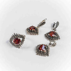 Set Bijuterii STILL Argint 925 - Pandantiv, Inel, Cercei, Granit si Marcasite, Marime Inel 8, Rosu