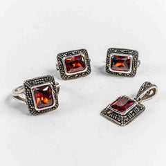 Set Bijuterii STILL Argint 925 - Pandantiv, Inel, Cercei, Granit si Marcasite, Marime Inel 7, Rosu