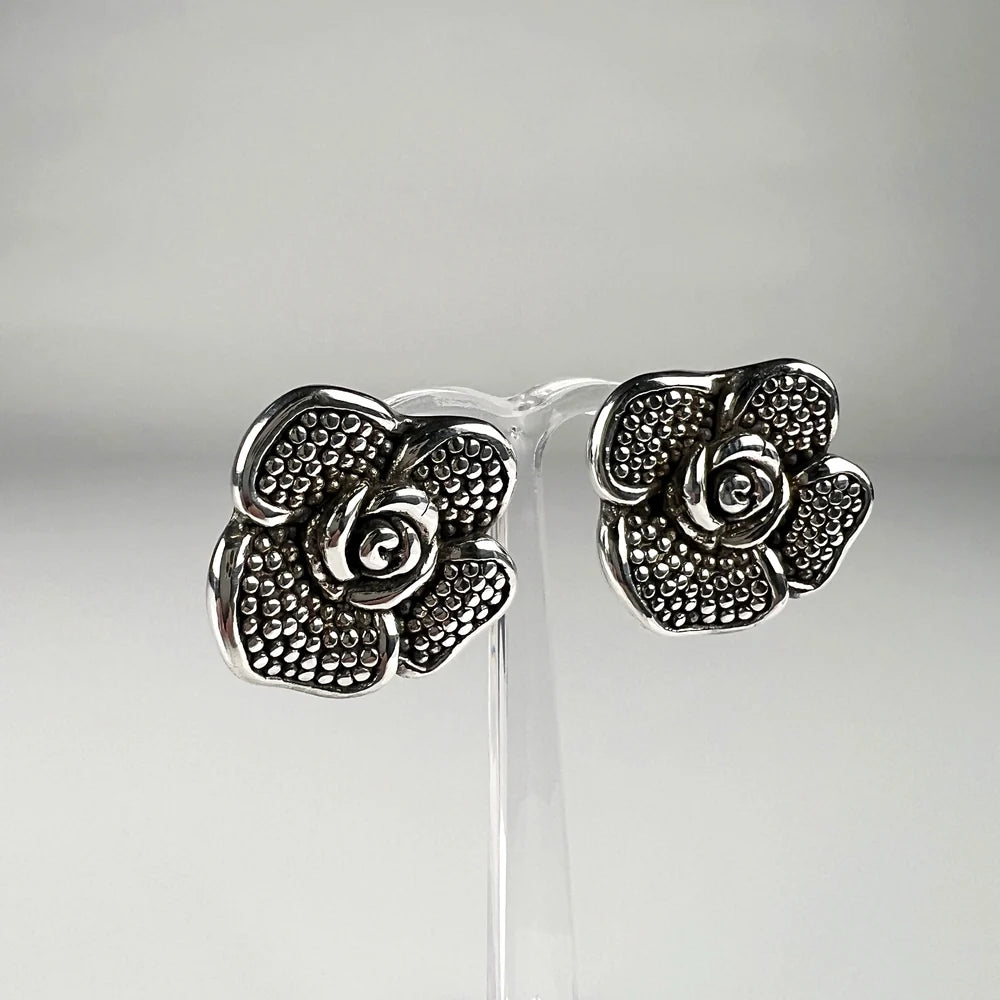 Cercei cu surub din argint 925 cu prindere fluture 22mm - vedere 1