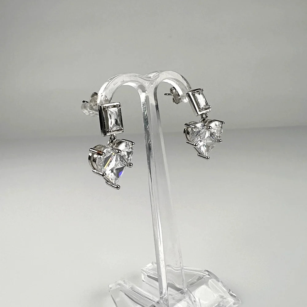Cercei drop zirconia cu prindere fluture din argint 925 - vedere 1