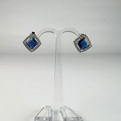 Cercei zirconia cu prindere fluture din argint 925 - vedere 2