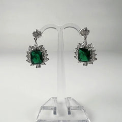 Cercei lungi zirconia cu prindere fluture din argint 925 - vedere 2