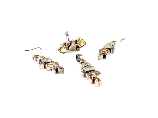 Set Bijuterii din Argint 925 - Cercei, Inel, Pandantiv - Citrin, Peridot - Marime 9 / Reglabil - Verde