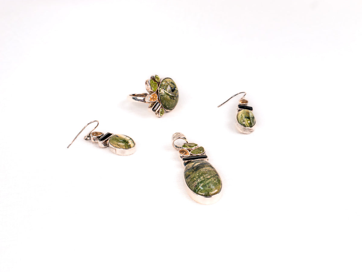 Set Bijuterii din Argint 925 - Cercei, Inel, Pandantiv - Peridot, Cabochon, Citrin - Marime 9 / Reglabil - Negru, Auriu