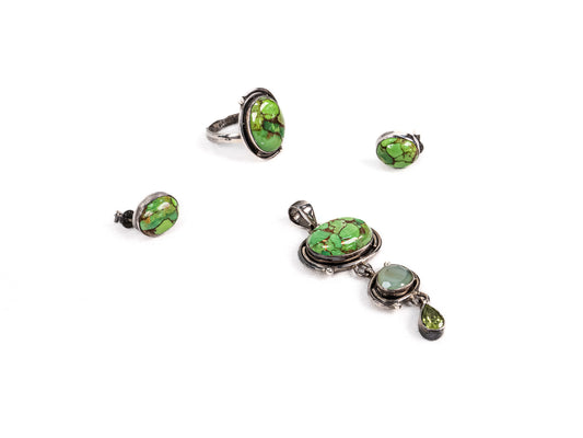 Set Bijuterii din Argint 925 - Cercei, Inel, Pandantiv - Topaz - Marime 8 / Reglabil - Verde