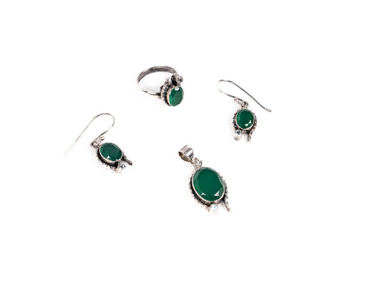 Set Bijuterii din Argint 925 - Cercei, Inel, Pandantiv - Onix Verde - Marime 8 / Reglabil - Verde