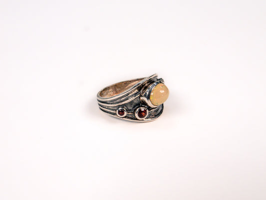 Inel din Argint 925 cu Opal Alb - Marime 9.5