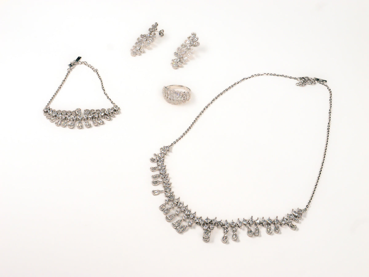 Set Bijuterii din Argint 925 - Cercei, Inel, Lant, Bratara - Zirconia - Marime 8 - Argintiu