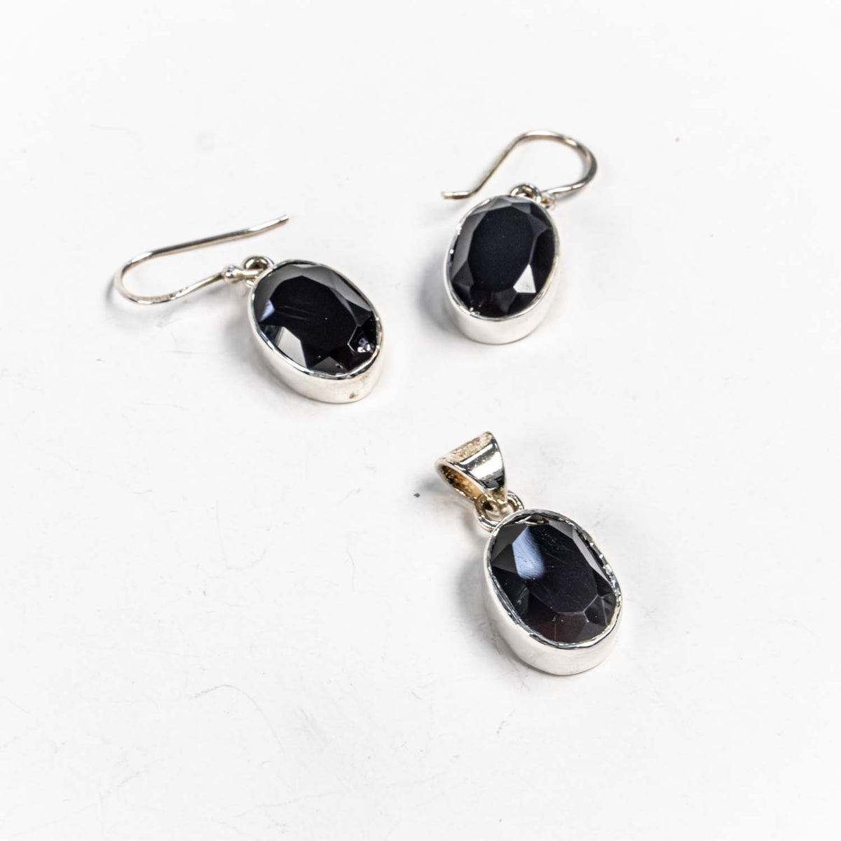 Set Bijuterii STILL Argint 925 - Pandantiv, Cercei, Onix, Negru