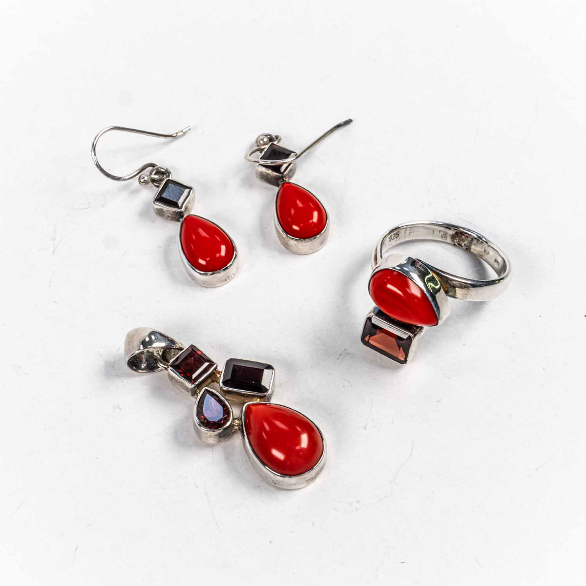 Set Bijuterii STILL Argint 925 - Pandantiv,  Inel,  Cercei, Coral si Rubin, Inel Reglabil, Rosu