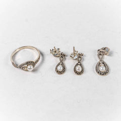 Set Bijuterii STILL Argint 925 - Pandantiv,  Inel,  Cercei, Perle de Cultura si Marcasite, Marime Inel 7, Alb Sidefat