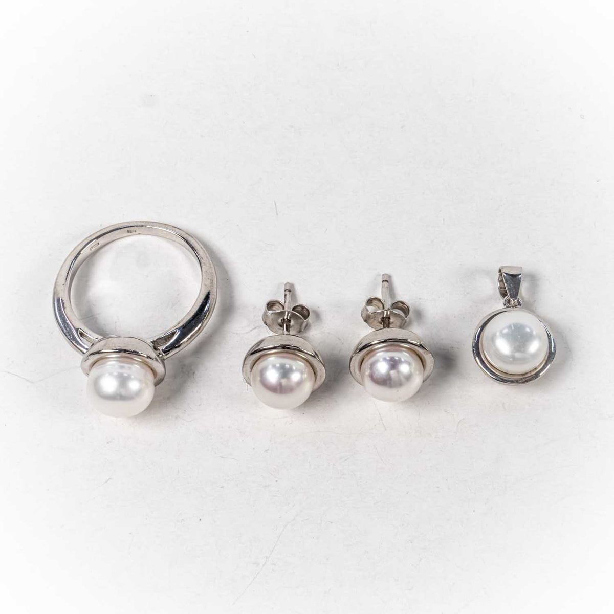 Set Bijuterii STILL Argint 925 - Pandantiv,  Inel,  Cercei, Perle de Cultura, Marime Inel 7, Alb Sidefat