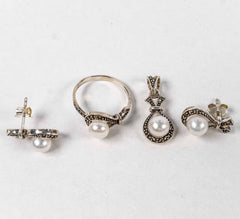 Set Bijuterii STILL Argint 925 - Pandantiv,  Inel,  Cercei, Perla de Cultura si Marcasite, Marime Inel 7, Alb Sidefat