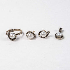 Set Bijuterii STILL Argint 925 - Pandantiv,  Inel,  Cercei, Perla de Cultura si Marcasite, Marime Inel 9, Alb Sidefat