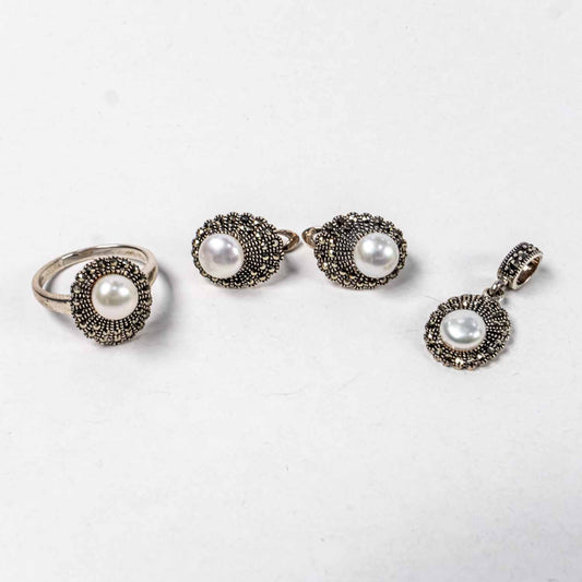 Set Bijuterii STILL Argint 925 - Pandantiv,  Inel,  Cercei, Perla de Cultura si Marcasite, Marime Inel 7, Alb Sidefat