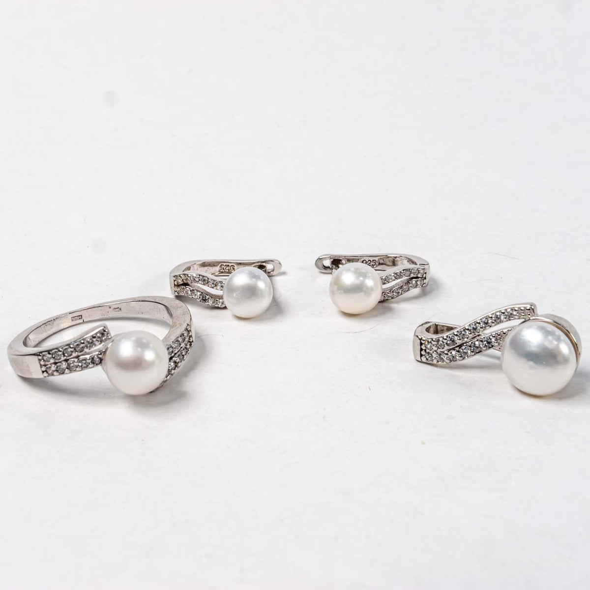 Set Bijuterii STILL Argint 925 - Pandantiv,  Inel,  Cercei, Perla de Cultura si Zirconia, Marime Inel 8, Alb sidefat