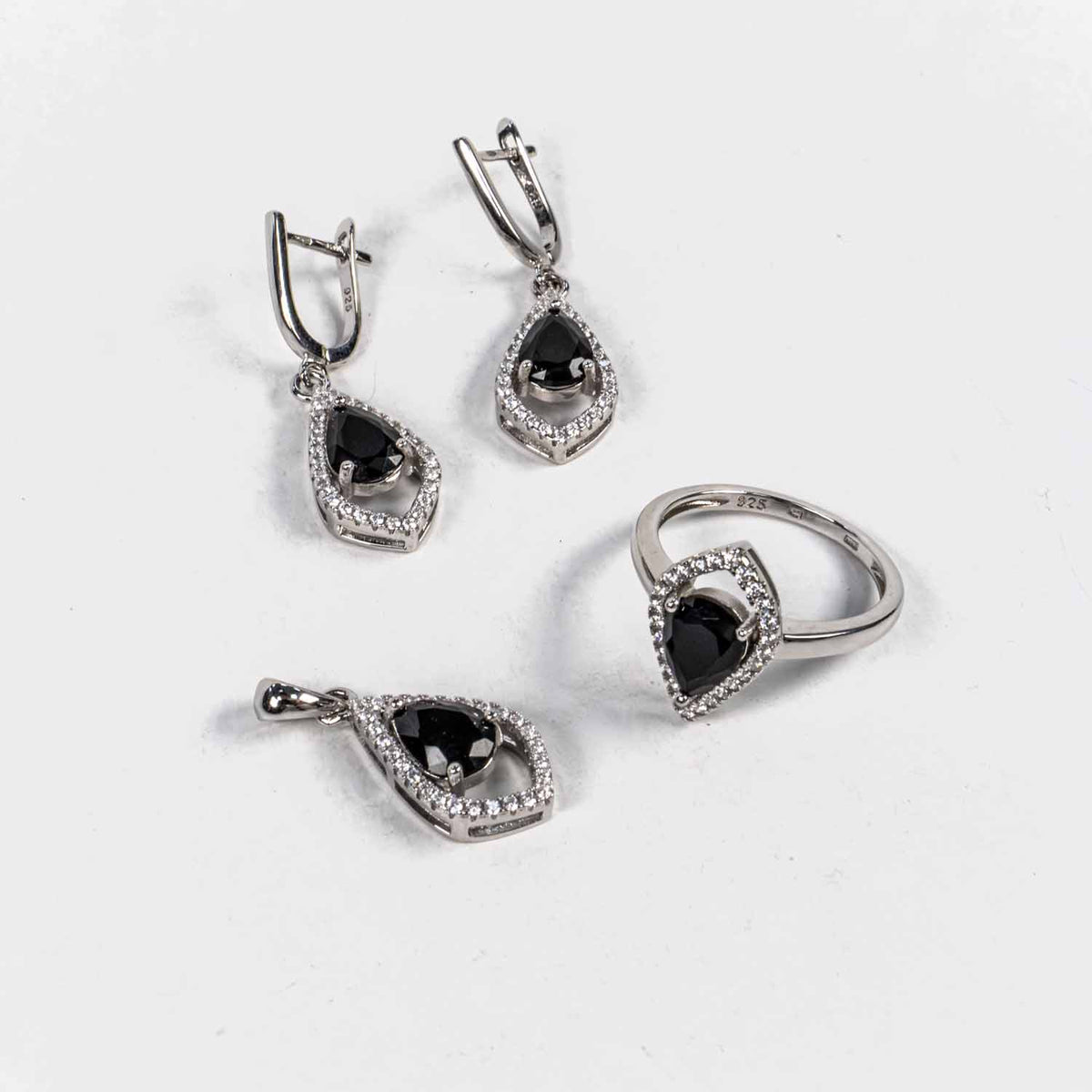 Set Bijuterii STILL Argint 925 - Pandantiv,  Inel,  Cercei, Zirconia, Marime Inel 7, Negru