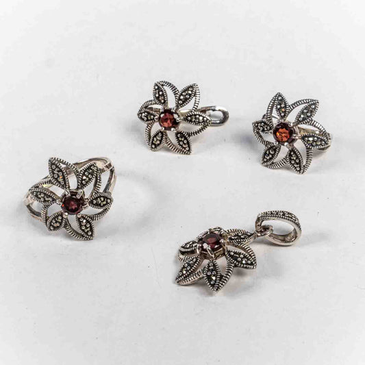 Set Bijuterii STILL Argint 925 - Pandantiv,  Inel,  Cercei, Zirconia si Marcasite, Marime Inel 7,5, Rosu