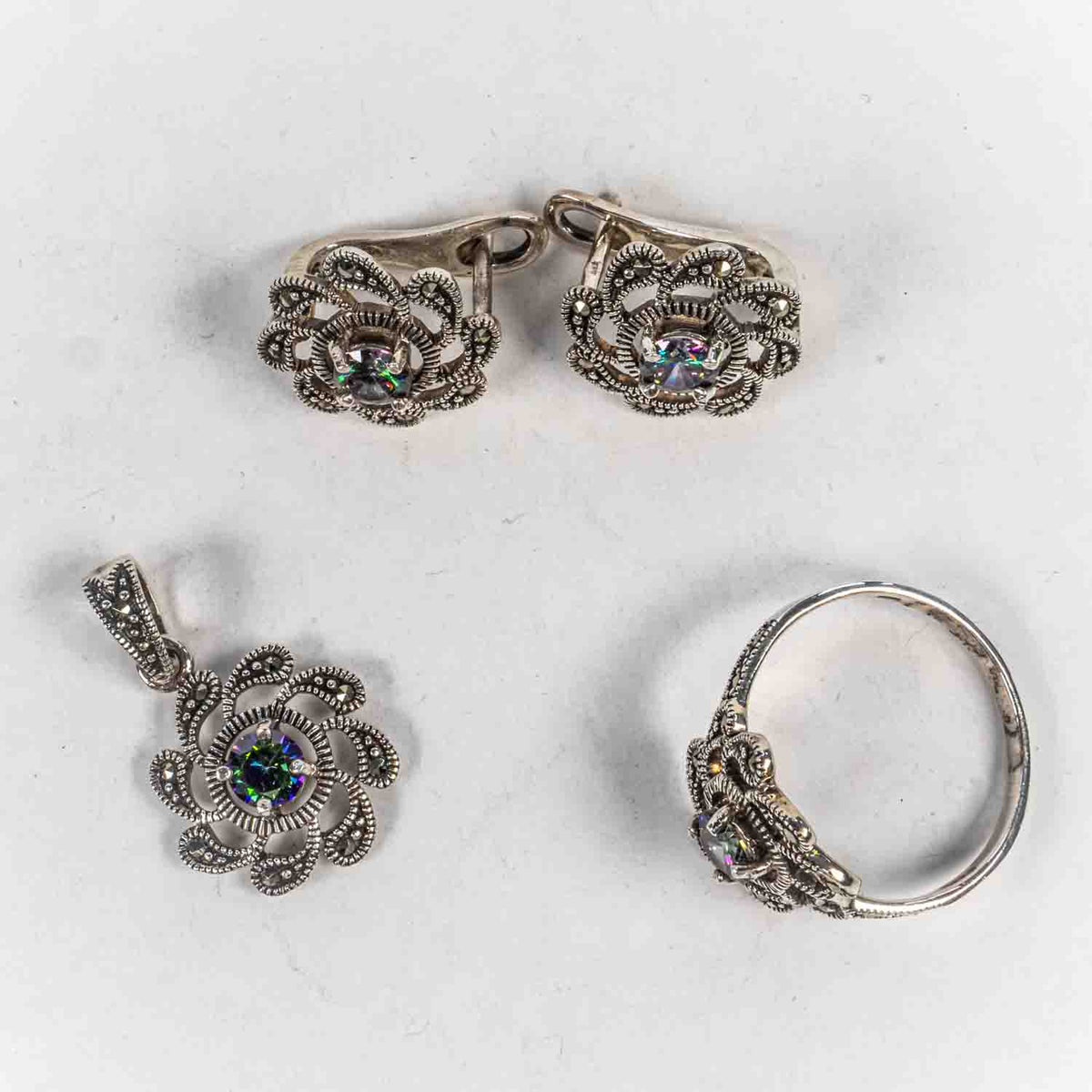 Set Bijuterii STILL Argint 925 - Pandantiv,  Inel,  Cercei, Topaz Mistic si Marcasite, Marime Inel 8, Multicolor