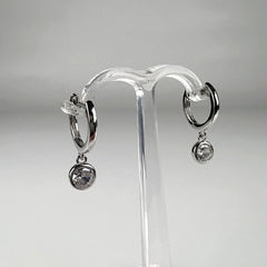 Cercei drop zirconia cu prindere leverback din argint 925 - vedere 2