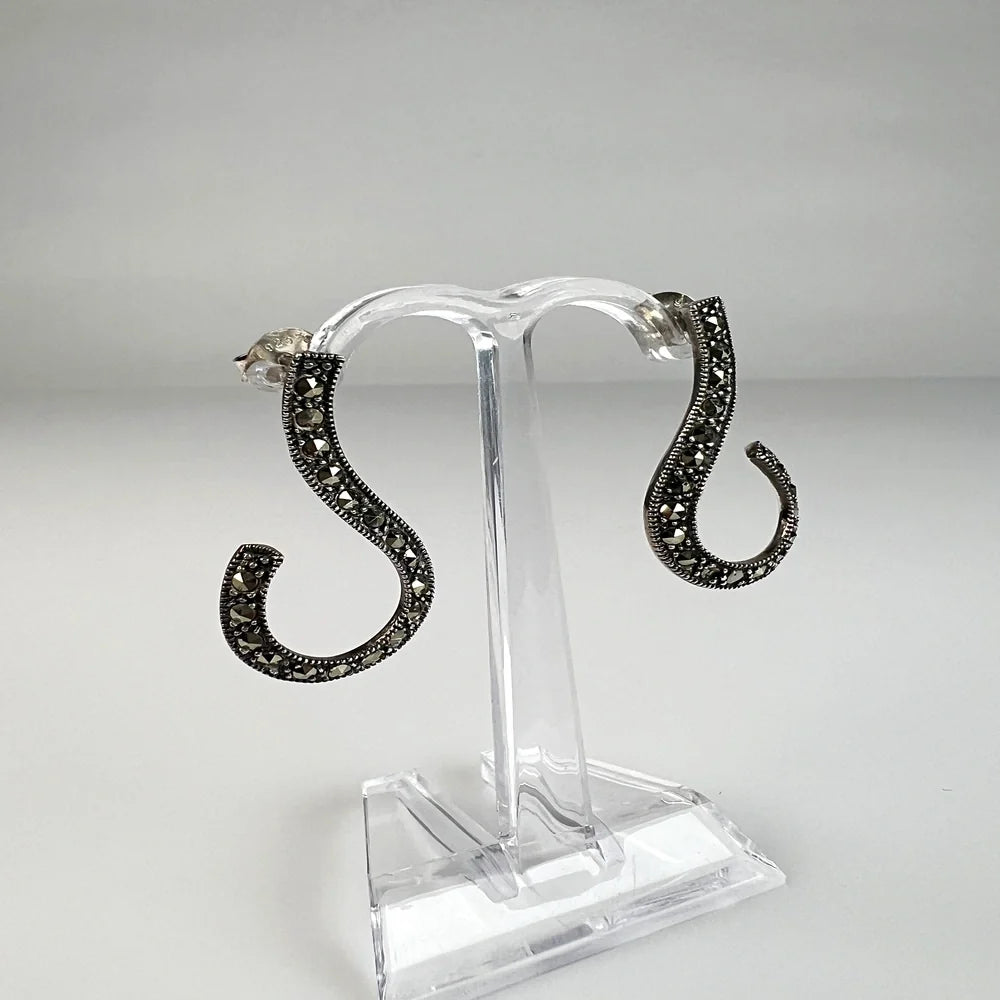 Cercei marcasite cu surub și fluture din argint 925 - vedere 1