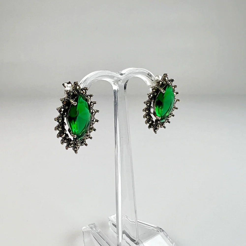 Cercei marcasite cu surub si fluture din argint 925 - vedere 1