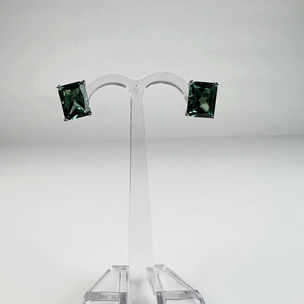 Cercei zirconia cu surub si fluture din argint 925 - vedere 2