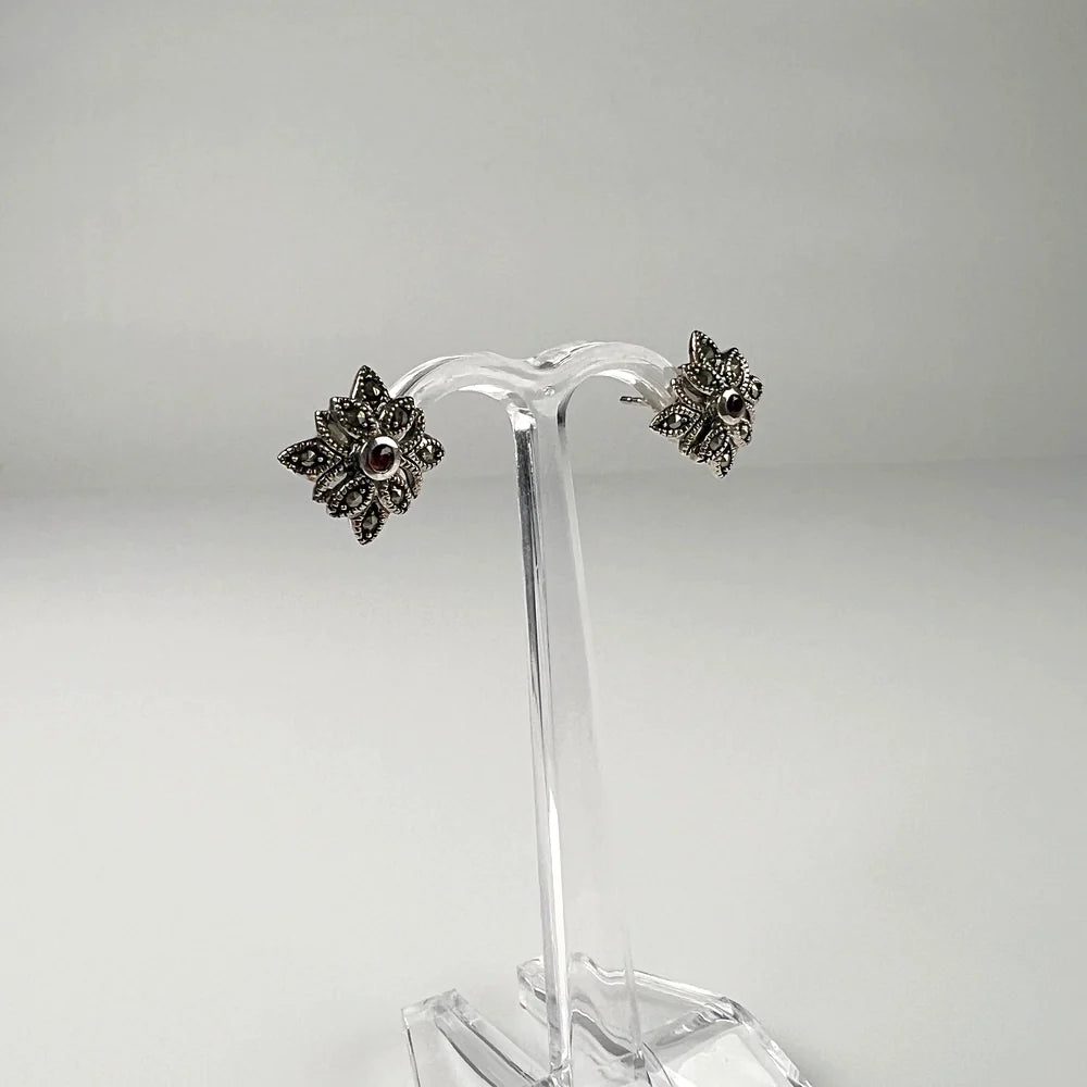 Cercei marcasite cu surub si fluture din argint 925 - vedere 1