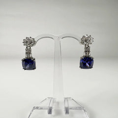 Cercei lungi zirconia cu prindere fluture din argint 925 - vedere 2