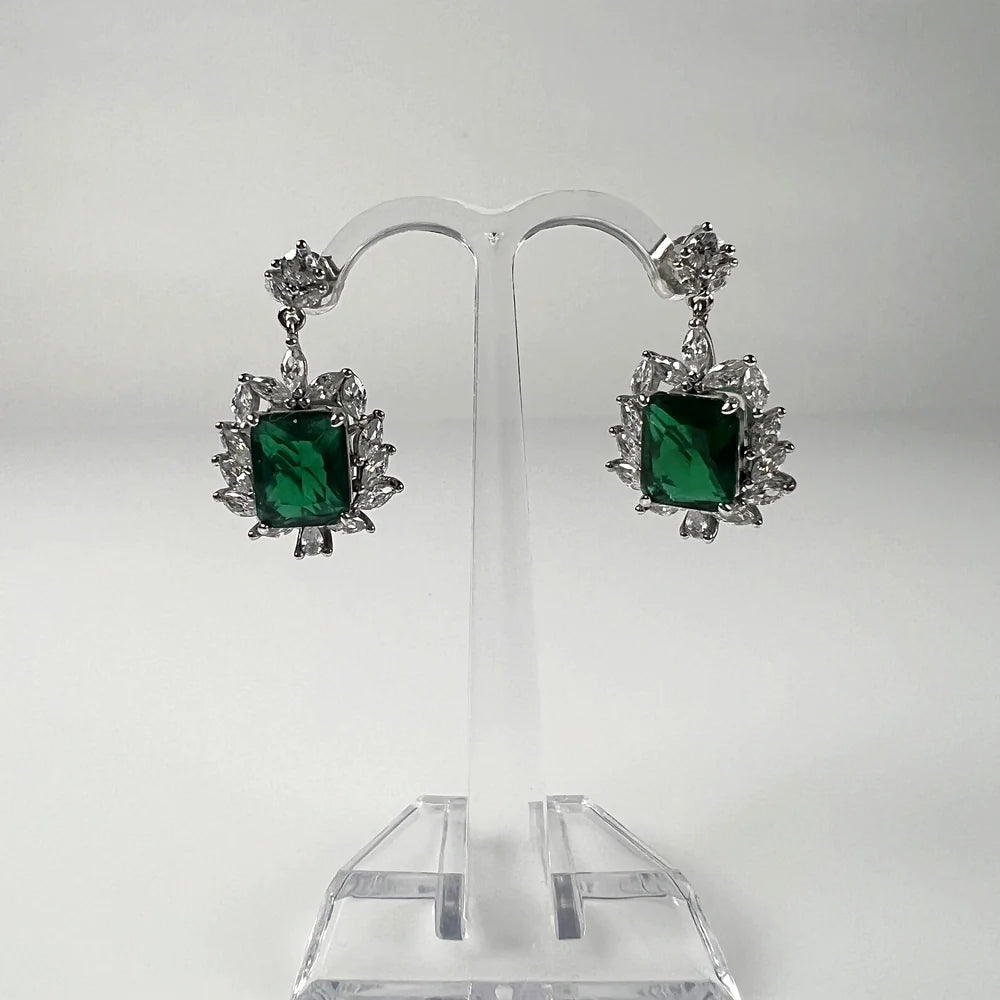 Cercei lungi zirconia cu prindere fluture din argint 925 - vedere 2