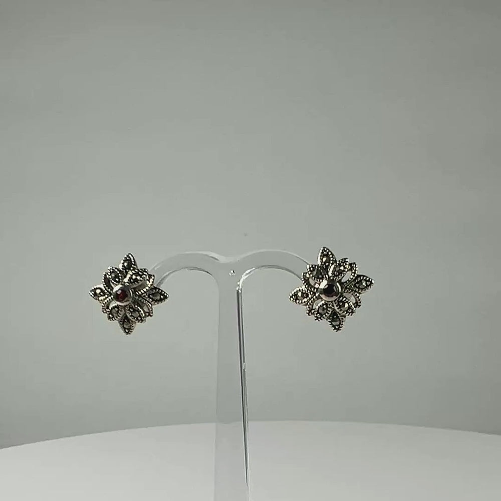 Cercei marcasite cu surub si fluture din argint 925 - video prezentare