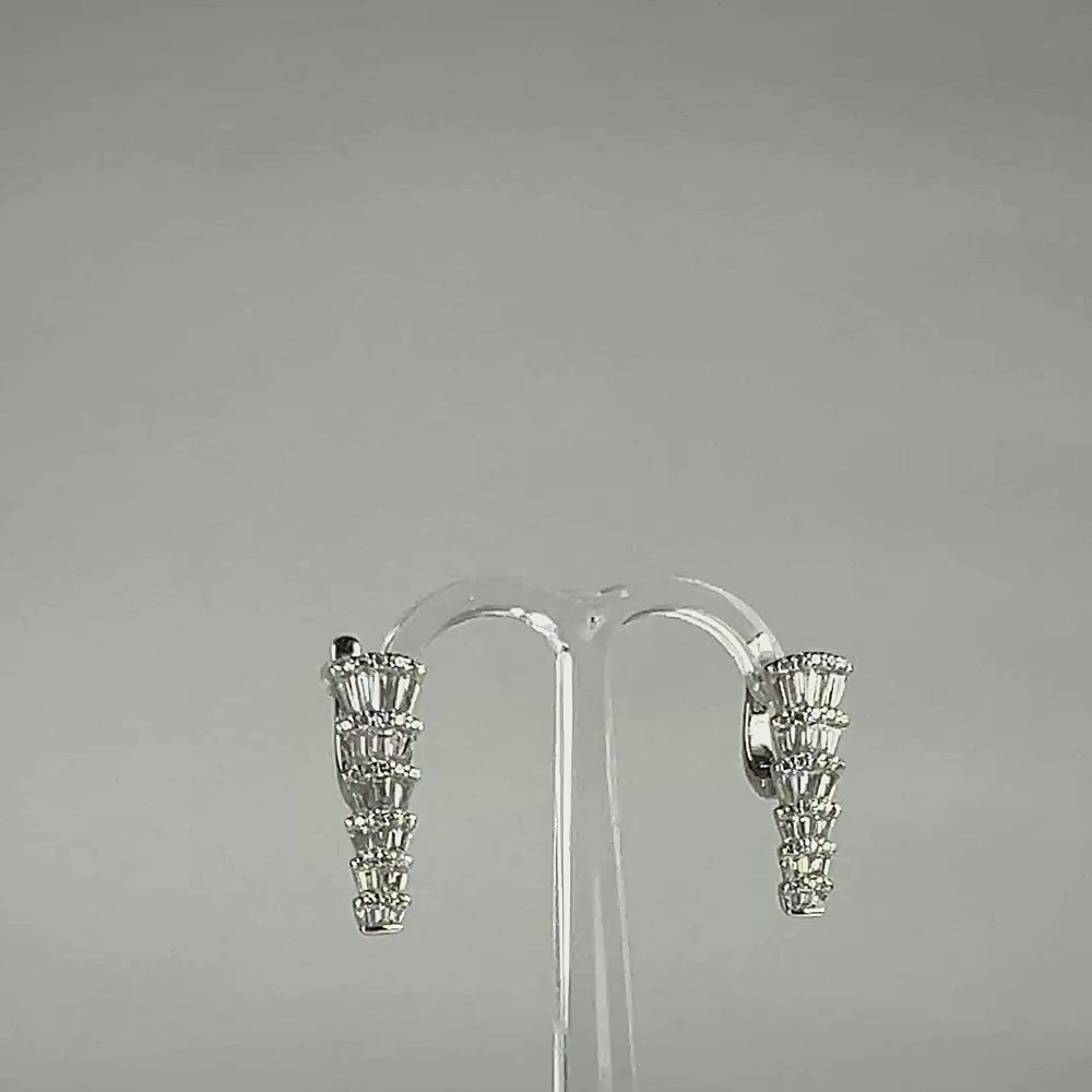 Cercei drop zirconia cu prindere leverback din argint 925 - video prezentare